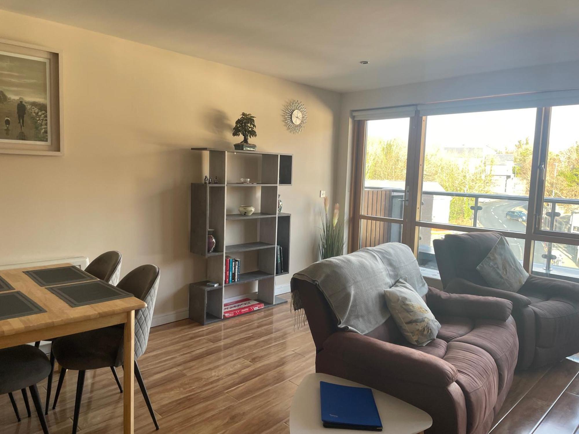 Courthouse View Penthouse 2 Apartment Клифдън Екстериор снимка